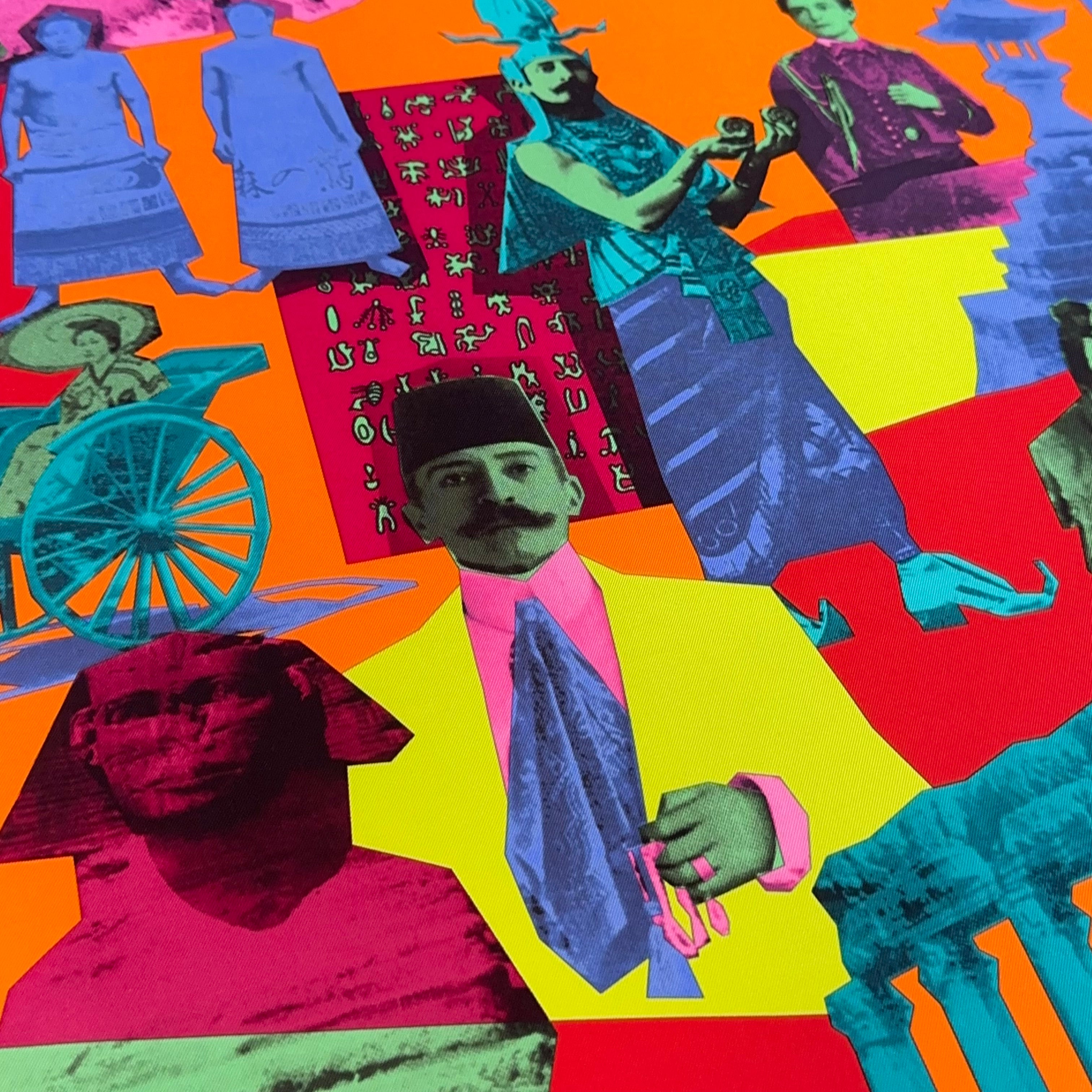 Centre du carré : portrait de Pierre Loti en costume turc avec fez, pousse-pousse japonais et Sphinx égyptien dans un style collage saturé.