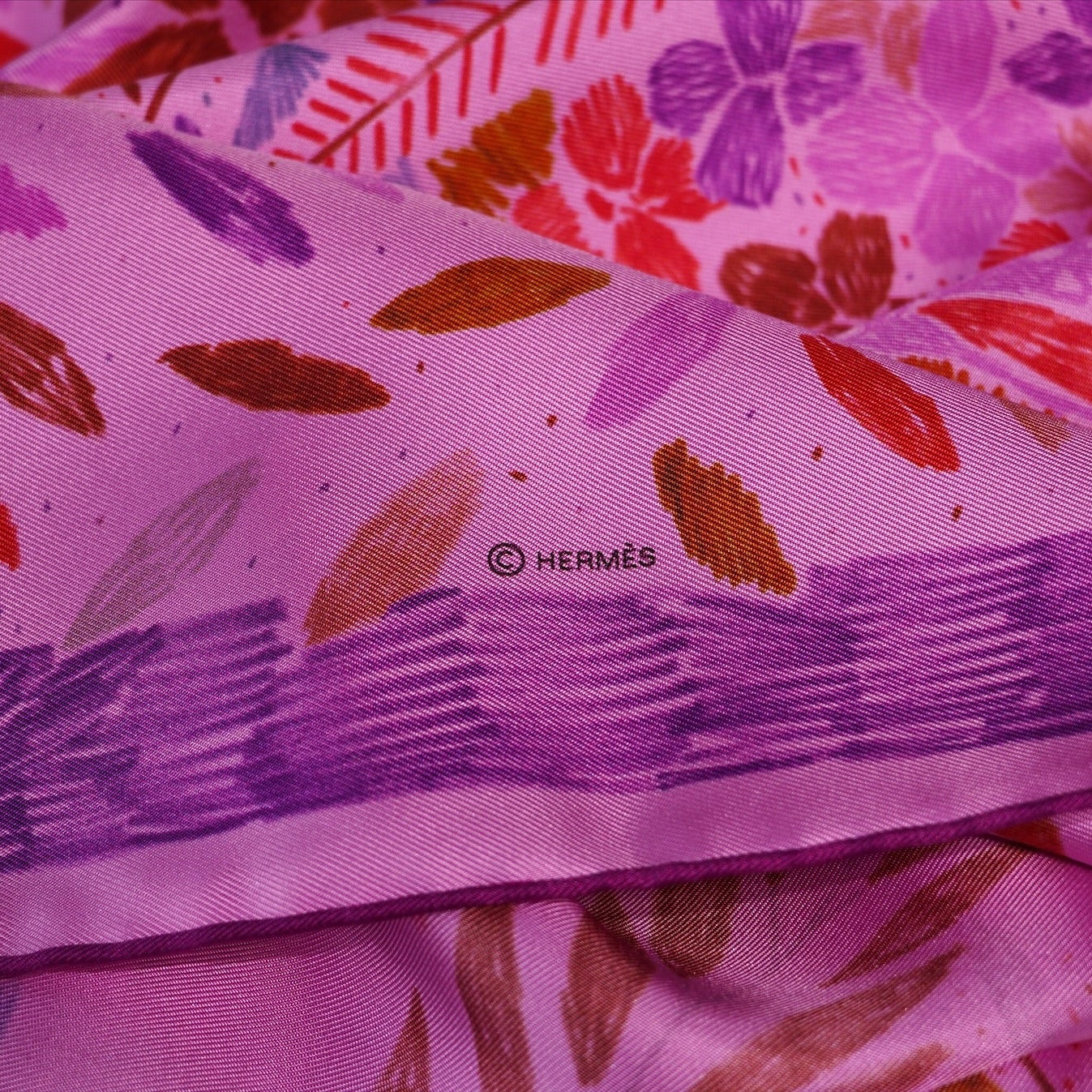 Carré Hermès 90 cm – Chacun fait son nid – Nigel Peake (2016) – Fuchsia