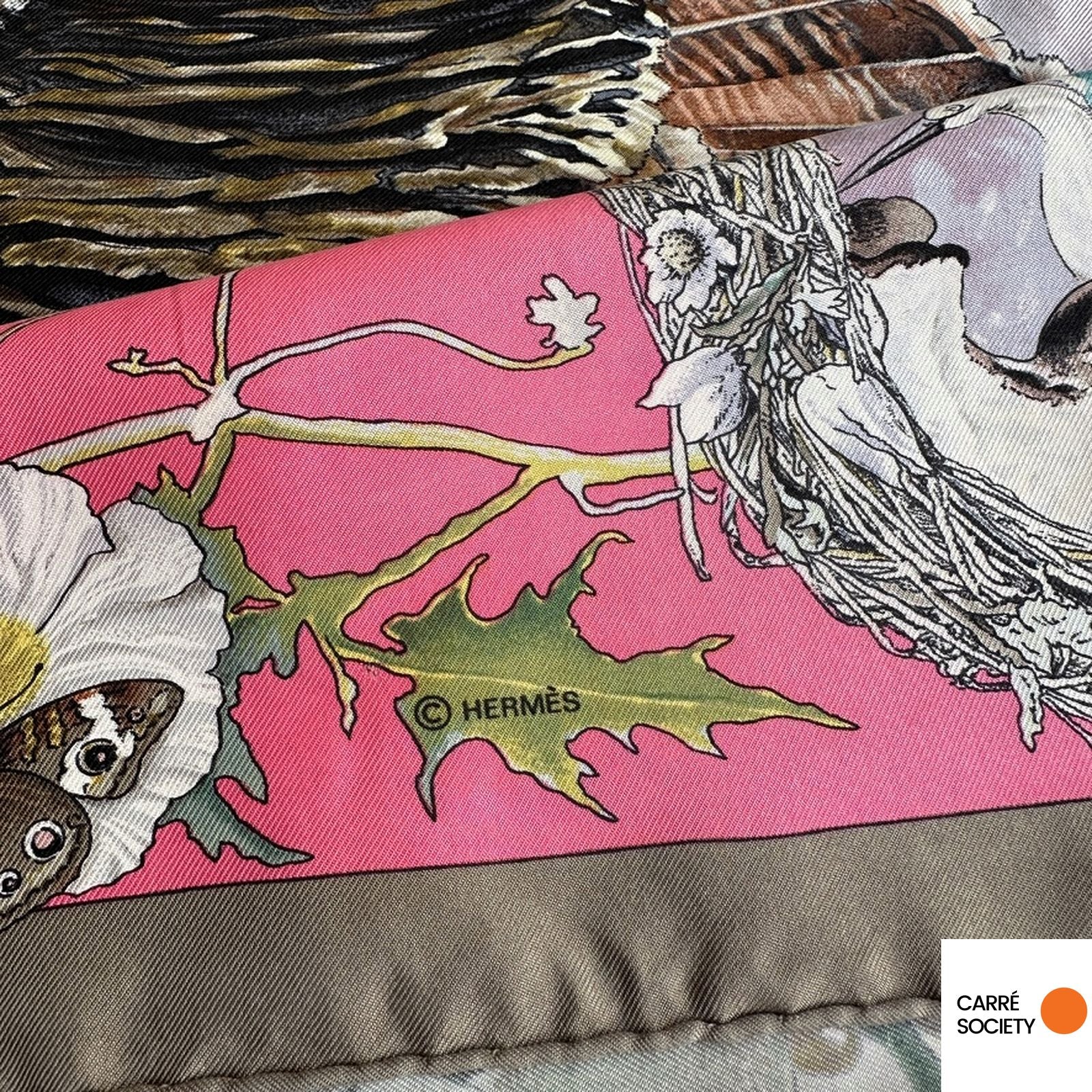 zoom sur le copyright du logo Hermès 